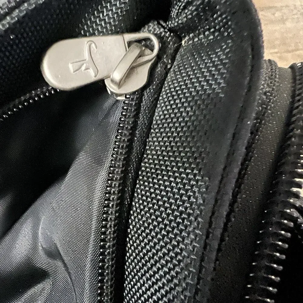 Travelon Anti Theft Briefcase 18” Messenger Laptop Business Travel Bag Black
